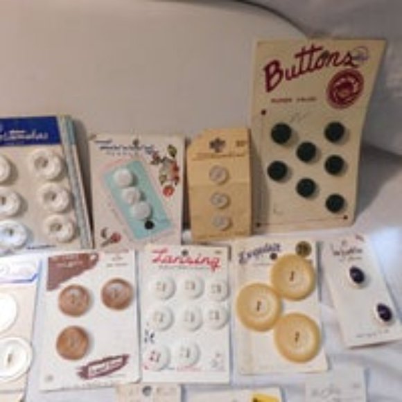 Vintage Sewing Buttons Lot/Bundle - Picture 3 of 5